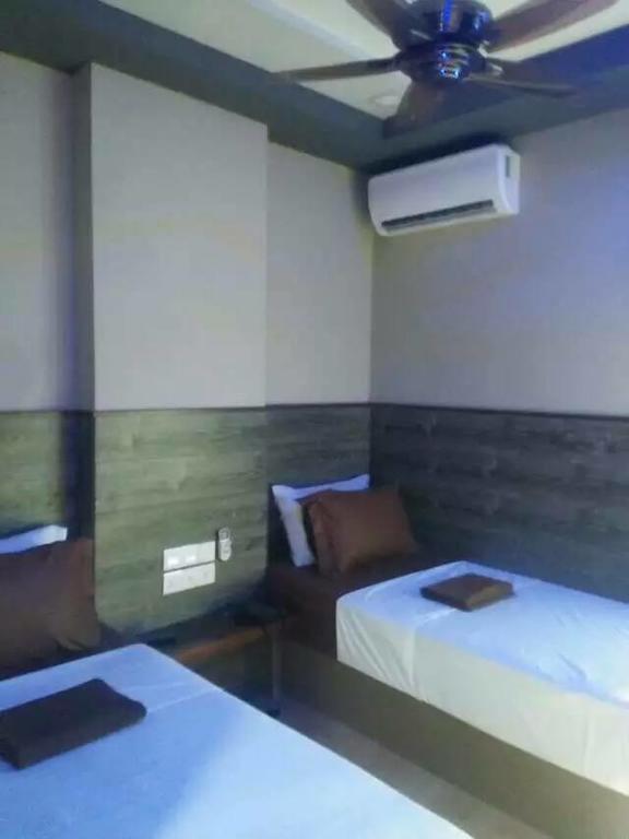 Qing Yun Resthouse -Delima Satu Hotel Kampong Serusup Exterior foto