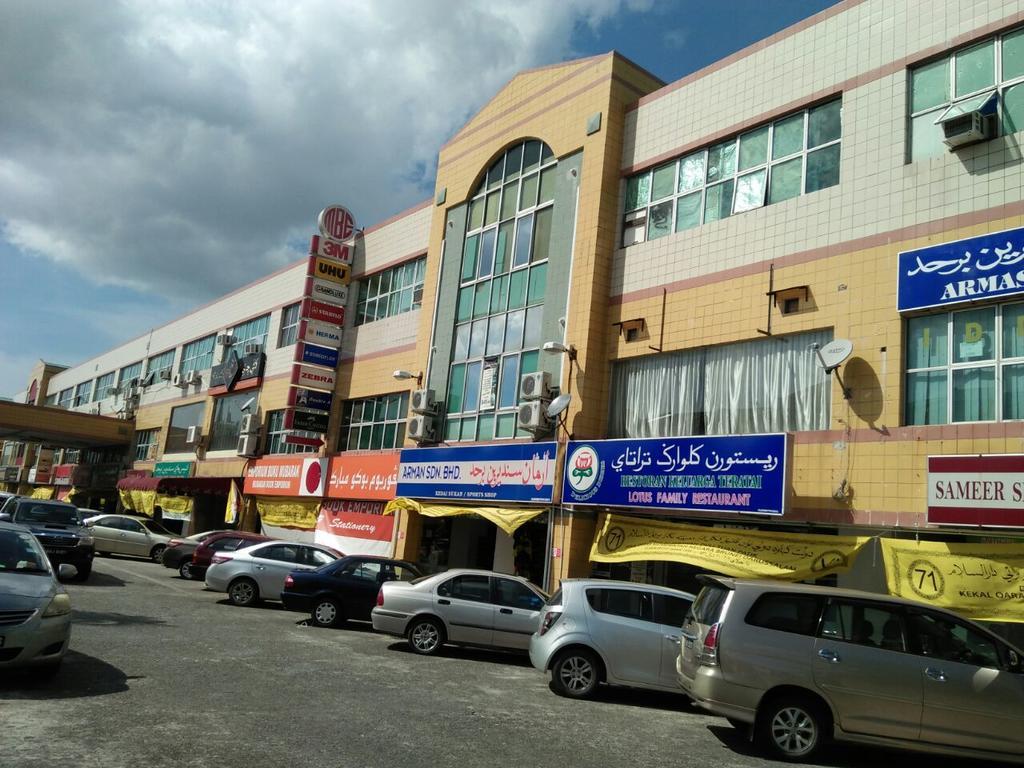 Qing Yun Resthouse -Delima Satu Hotel Kampong Serusup Exterior foto