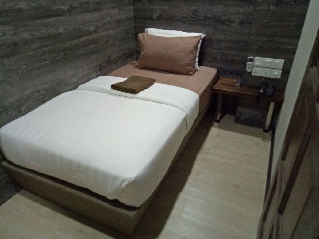 Qing Yun Resthouse -Delima Satu Hotel Kampong Serusup Exterior foto